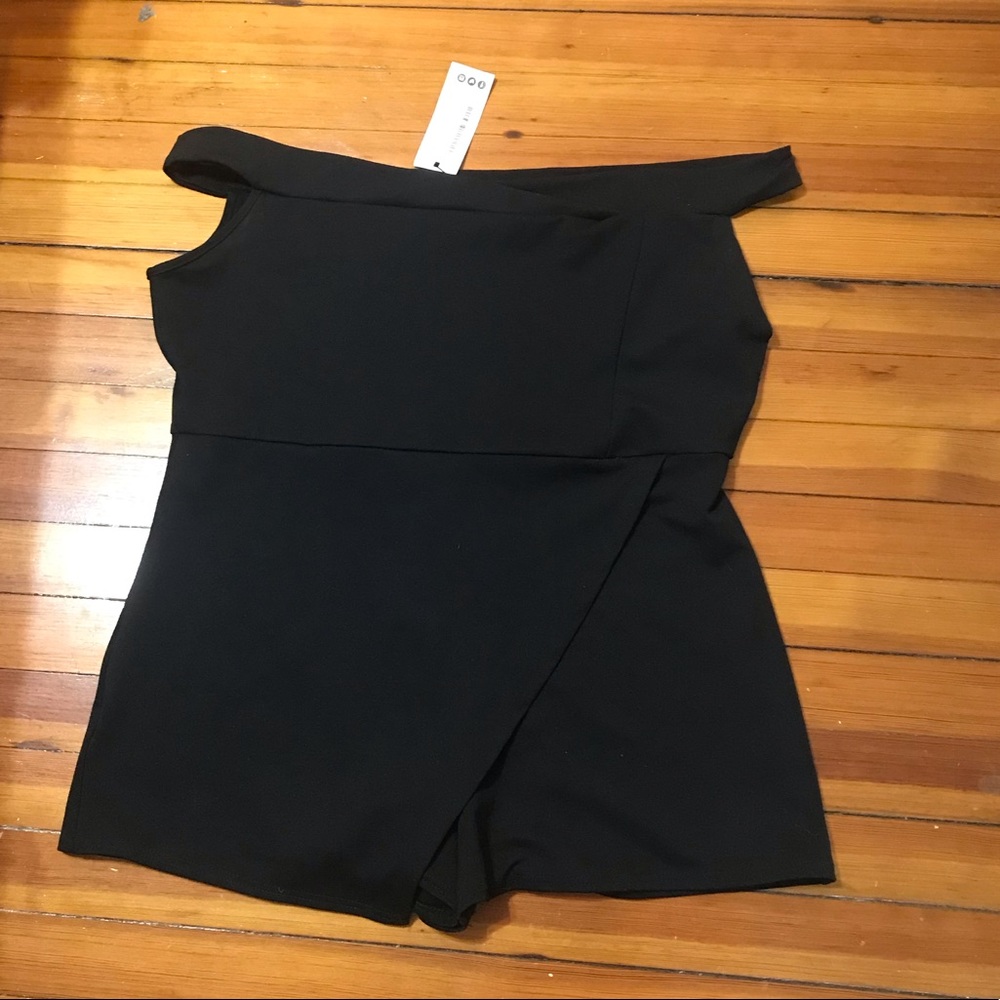 NWT boohoo plus off shoulder black skort romper